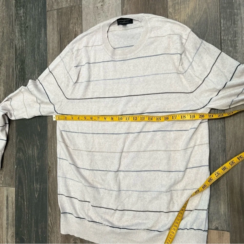 Banana Republic Mens XL Pullover 100% Merino Wool Sweater Beige Striped NWOT